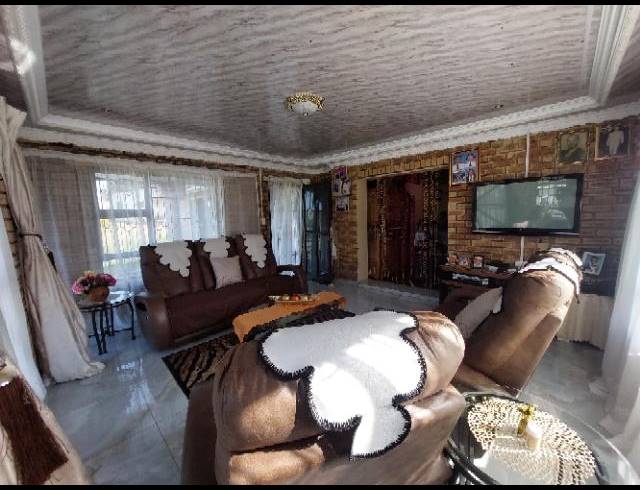 4 BEDROOM HOUSE FOR SALE IN UMGABABA